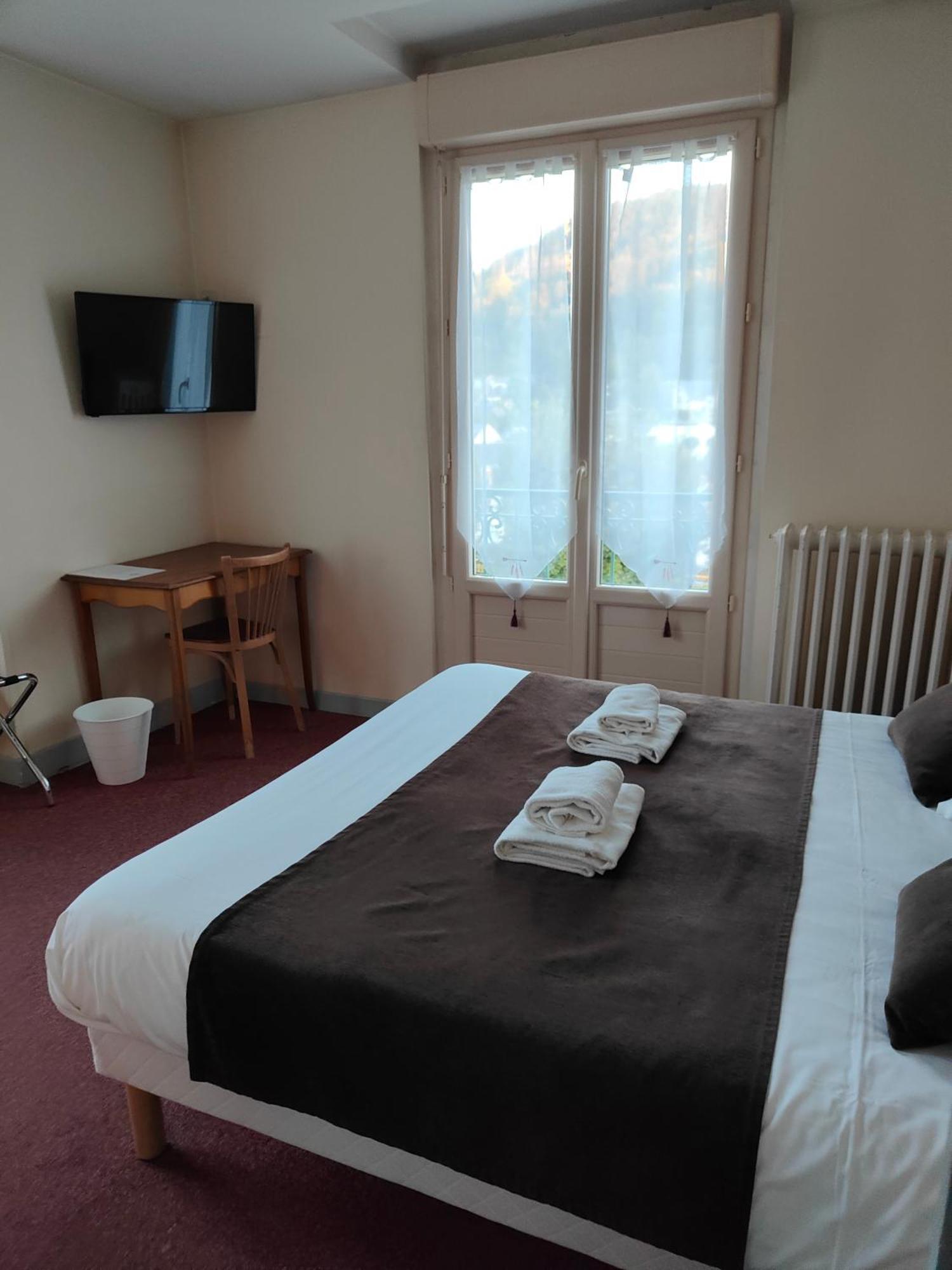 לה בורבול Hotel Au Val Dore מראה חיצוני תמונה