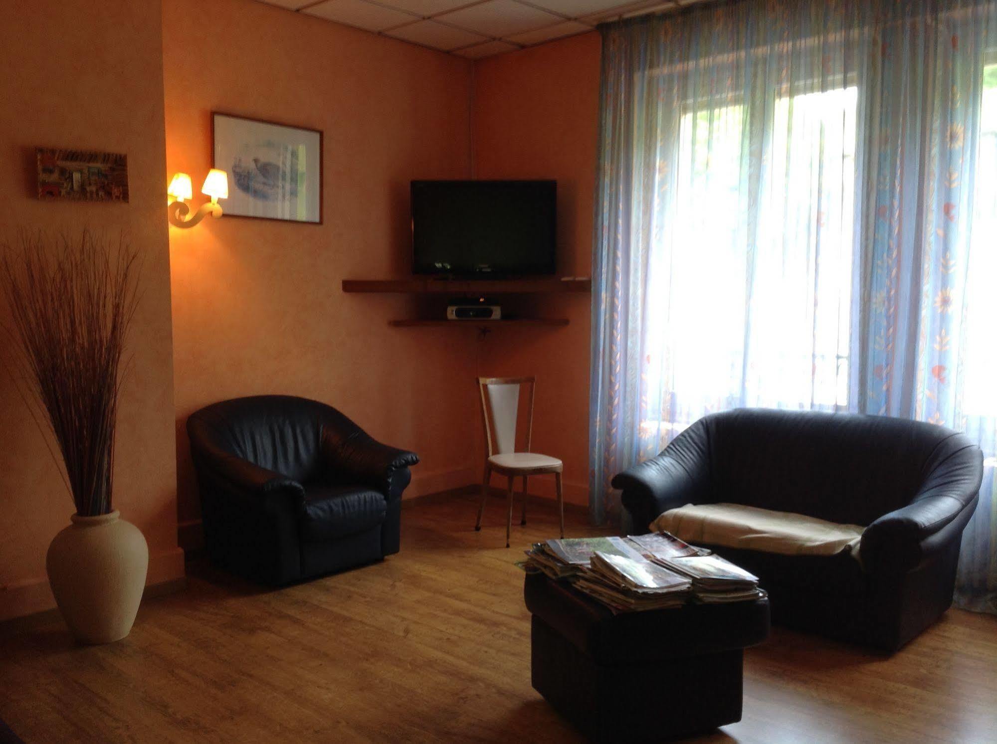 לה בורבול Hotel Au Val Dore מראה חיצוני תמונה