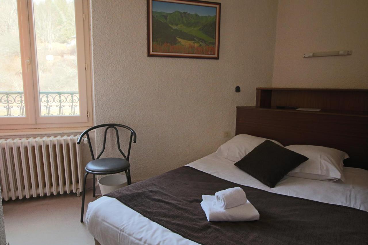 לה בורבול Hotel Au Val Dore מראה חיצוני תמונה