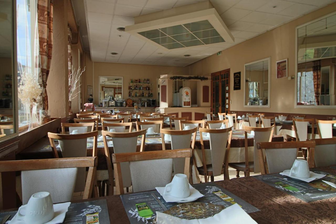 לה בורבול Hotel Au Val Dore מראה חיצוני תמונה